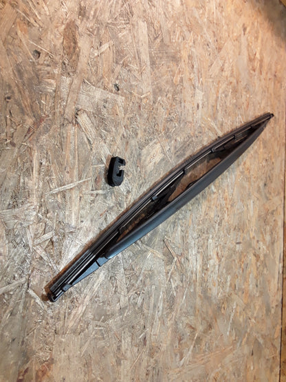 Omega B Wischerblatt Frontscheibe 600mm lang, mit Spoiler an Fahrerseite original GM Opel NEU