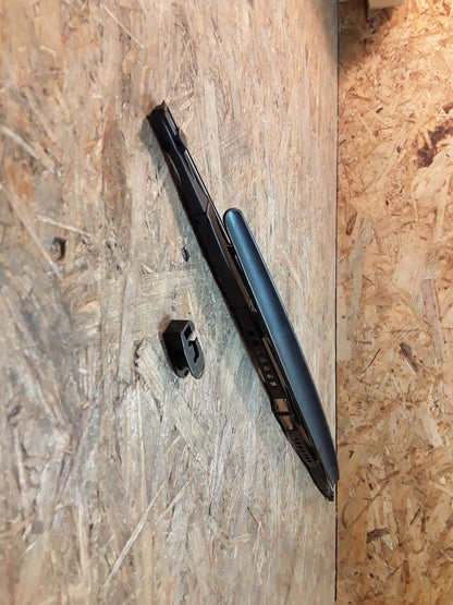Omega B Wischerblatt Frontscheibe 600mm lang, mit Spoiler an Fahrerseite original GM Opel NEU