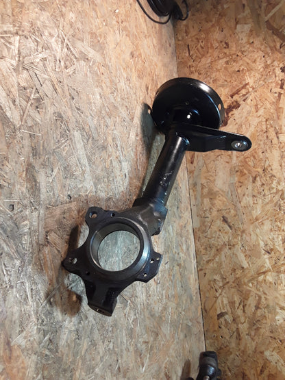 Kadett D Achsschenkel rechts original GM Opel NEU