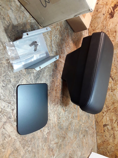 Corsa D Combo Innenausstattungssatz Armlehne + Halterung original Irmscher NEU