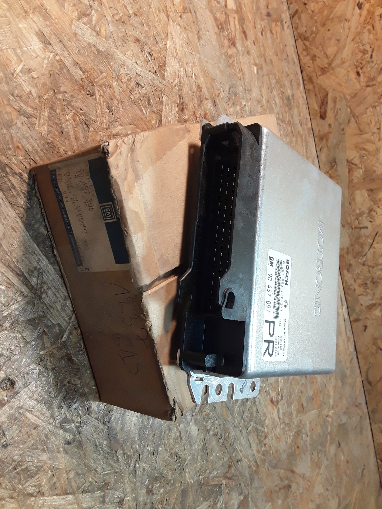 Omega B elektronische Steuereinheit Kraftstoffeinspritzsystem original GM Opel NEU