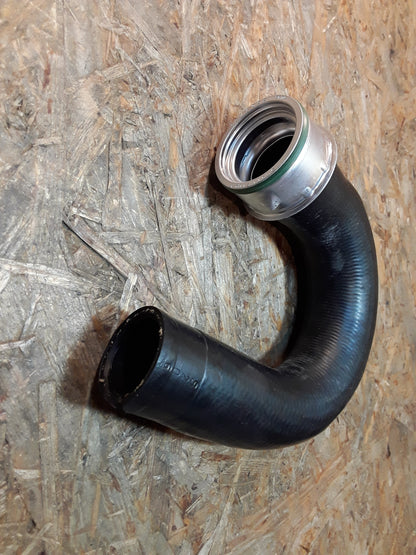 Corsa C Schlauchbogen Ladeluftkühler an Turbolader original GM Opel NEU