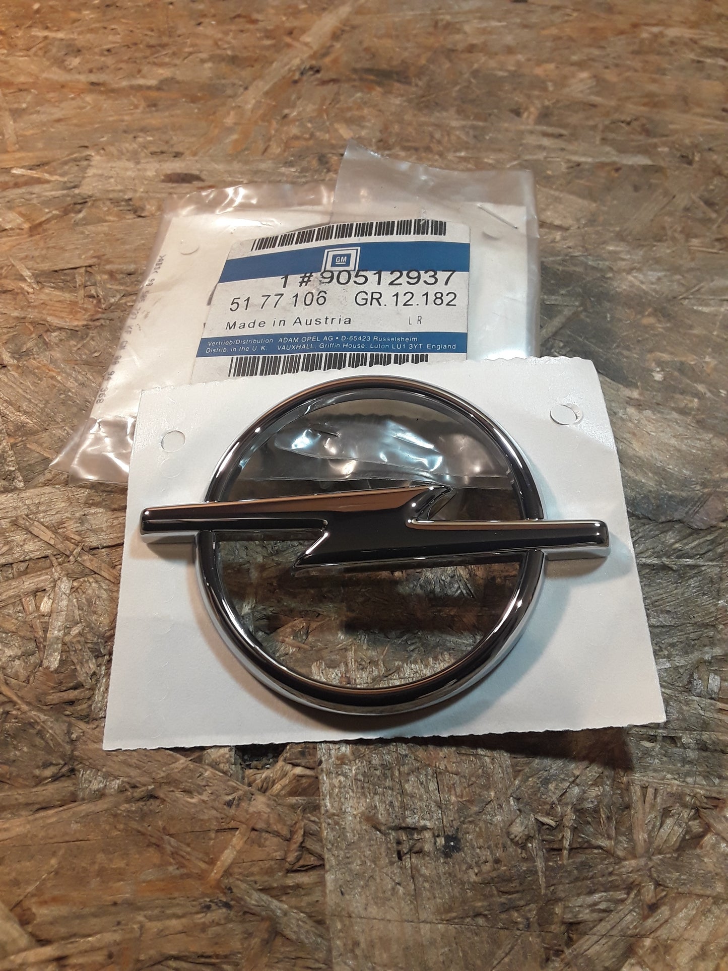 Vectra B Emblem hinten original GM Opel NEU