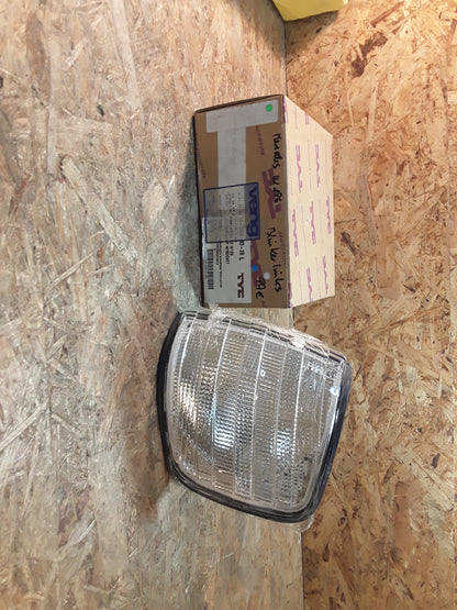 Mercedes W126 Blinker links original  TYC NEU