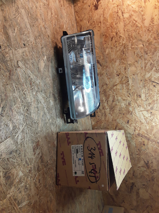 Nissan Primera P10 Bj 90-94 Scheinwerfer rechts original TYC  NEU