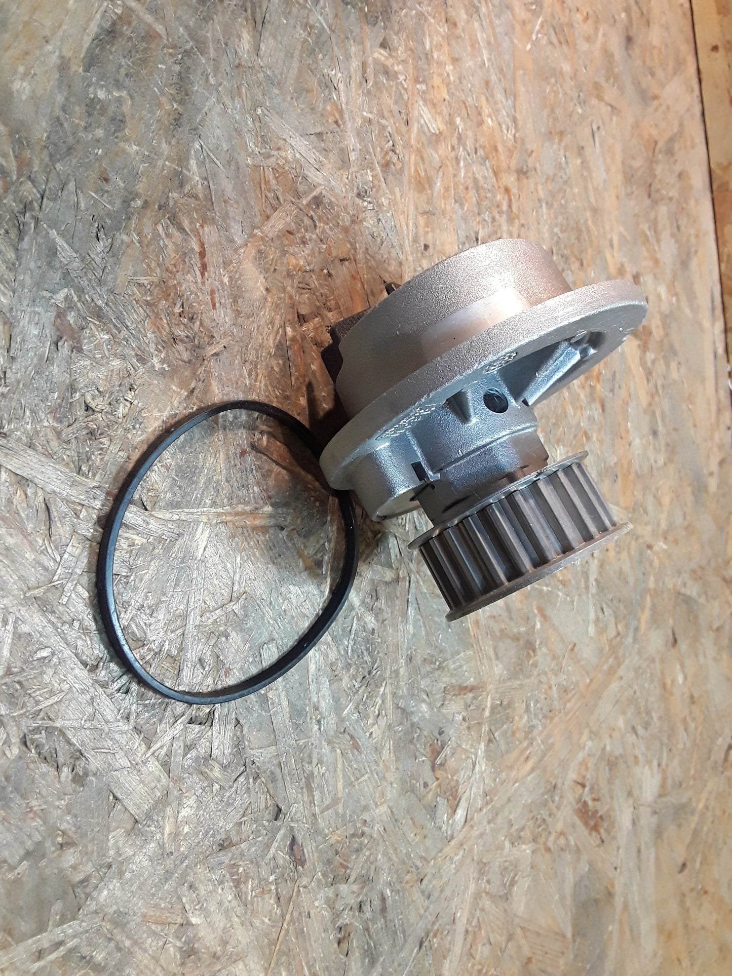 Astra G 90/101PS Wasserpumpe original Hepu NEU