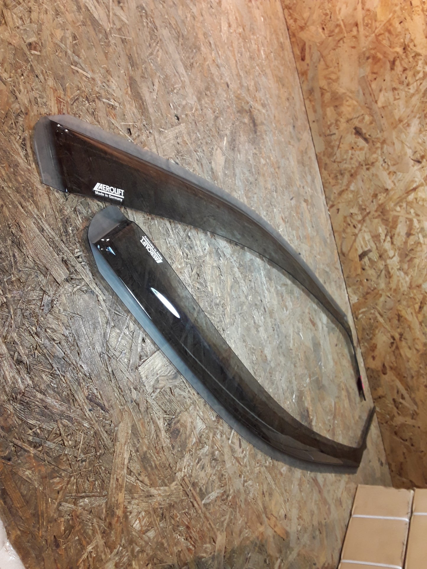 Ford Mondeo/  Kombi an Bj 10/00 Windabweiser original GM Opel NEU