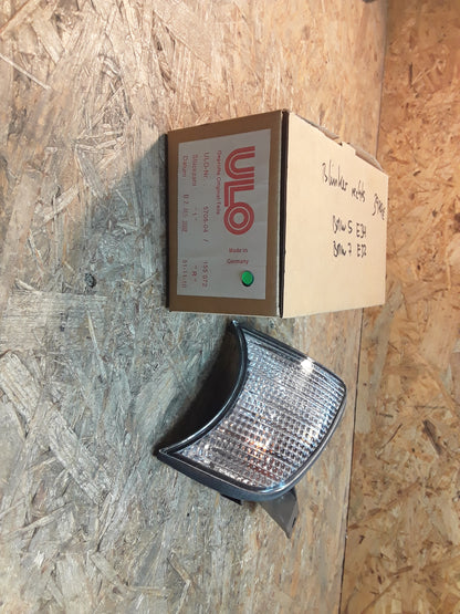 BMW 5 E34/ BMW 7 E32 Blinker rechts original ULO NEU