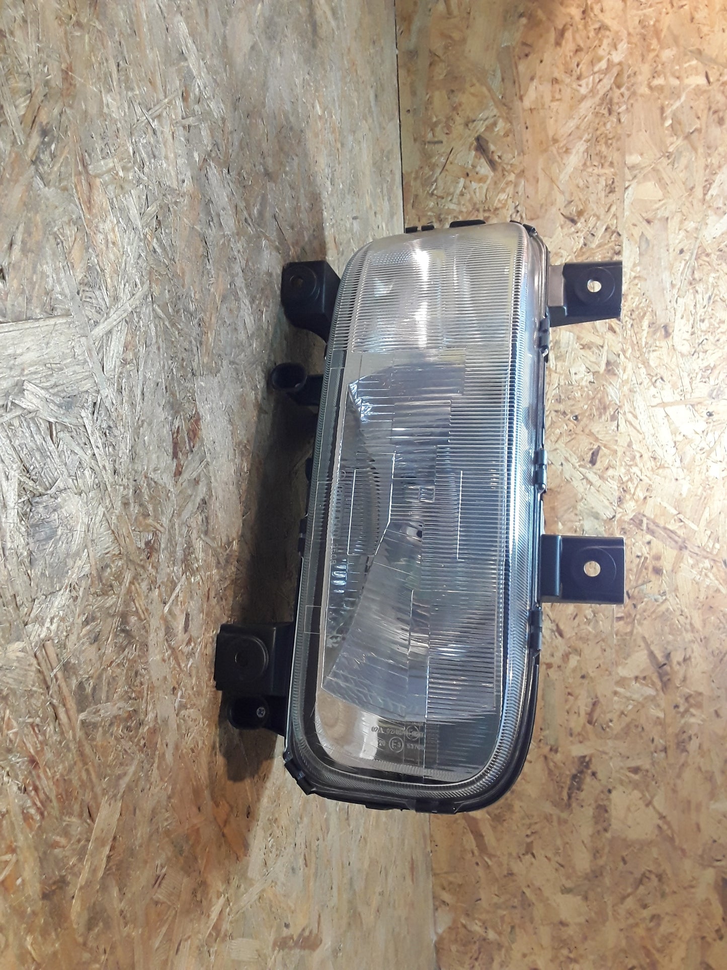 Mercedes Benz Atego 1/2 Hauptscheinwerfer H4 original MagnetiMarelli NEU