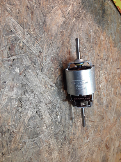 Gebläsemotor DC-Motor 24V 223mm Länge 59,20mm Durchmesser original Bosch NEU