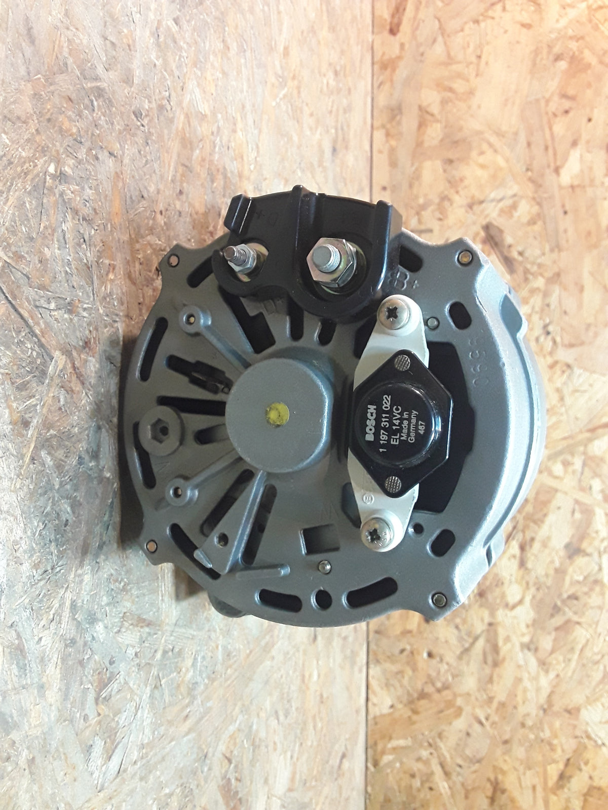 Mercedes Benz Lichtmaschine 14V 80A original Bosch NEU