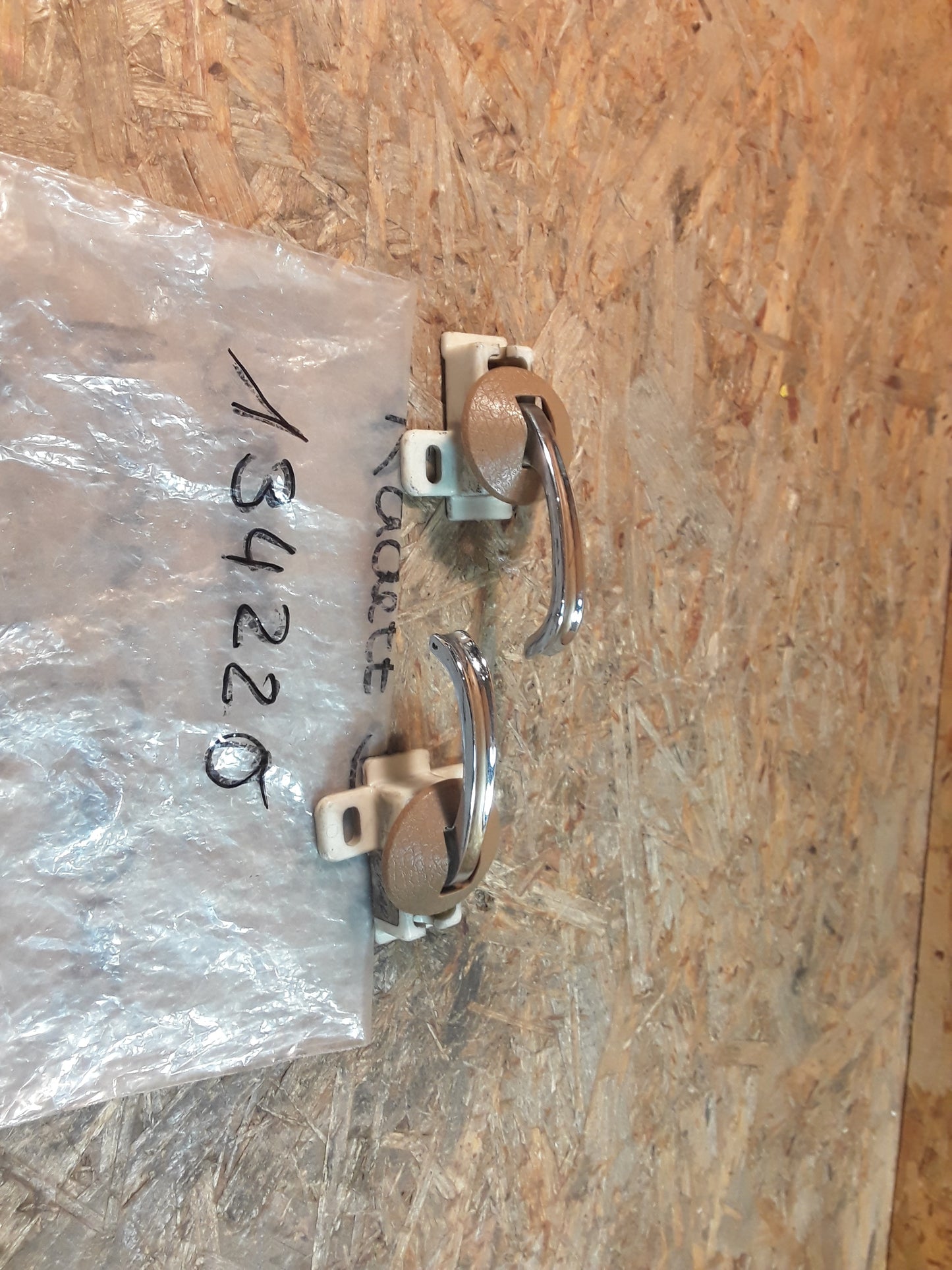 Kadett B Türöffnerset innen, braune Blende original GM Opel NEU