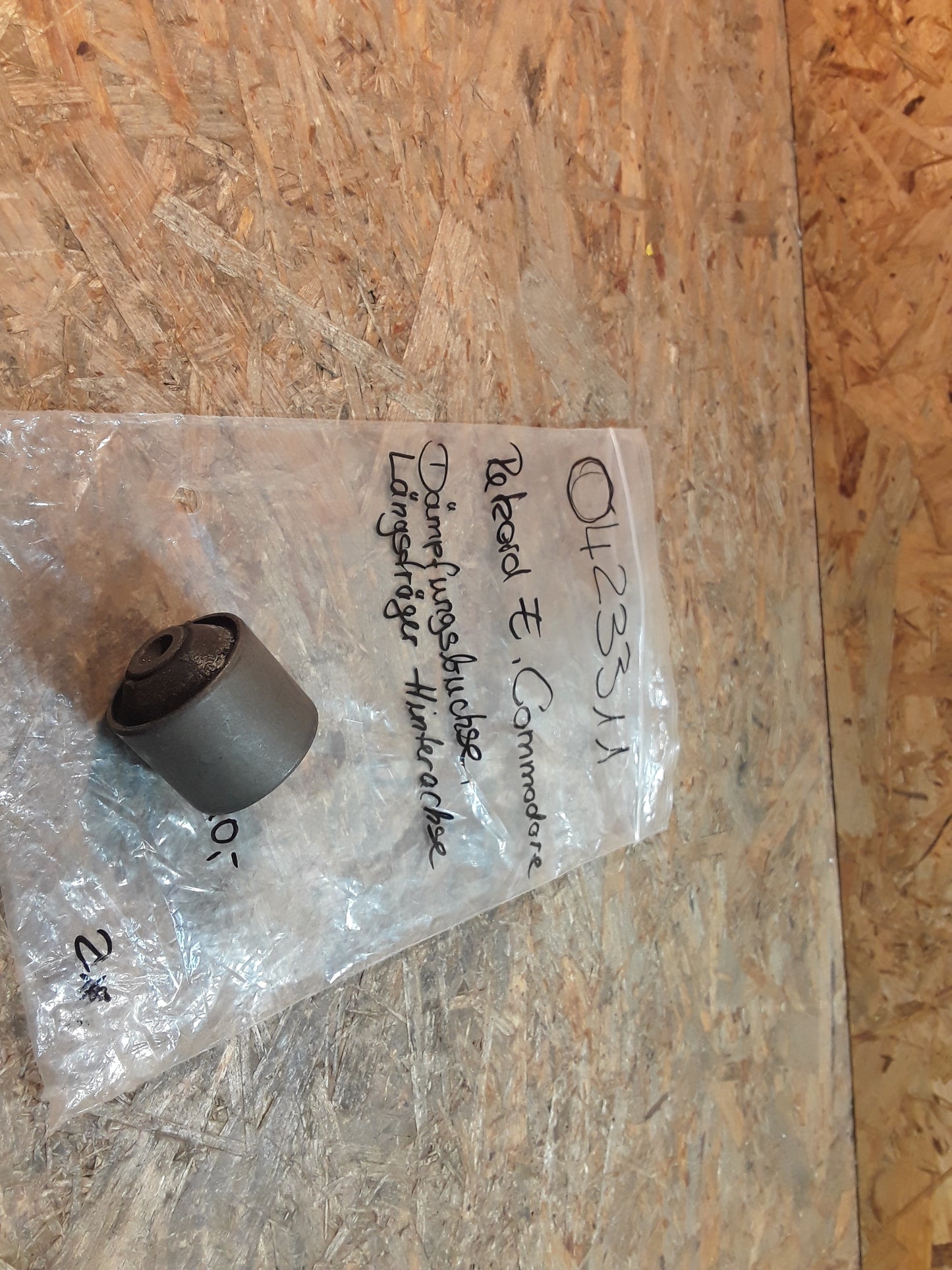 Rekord E Commodore Dämpfungsbuchse Längsträger Hinterachse original GM Opel NEU