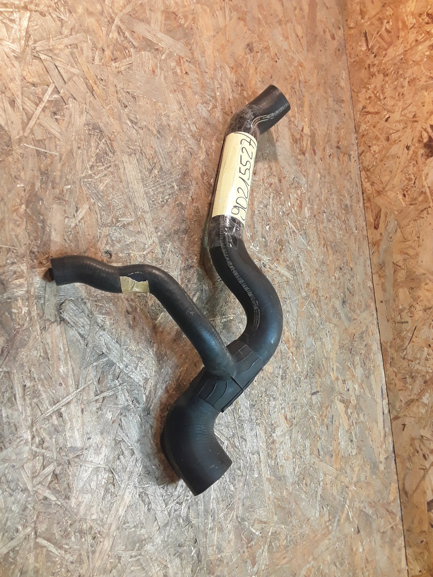 Kadett D 1,6 Kadett E 1,6/1,8 Ascona C 1,6/1,8 Kühlerschlauch original GM Opel NEU