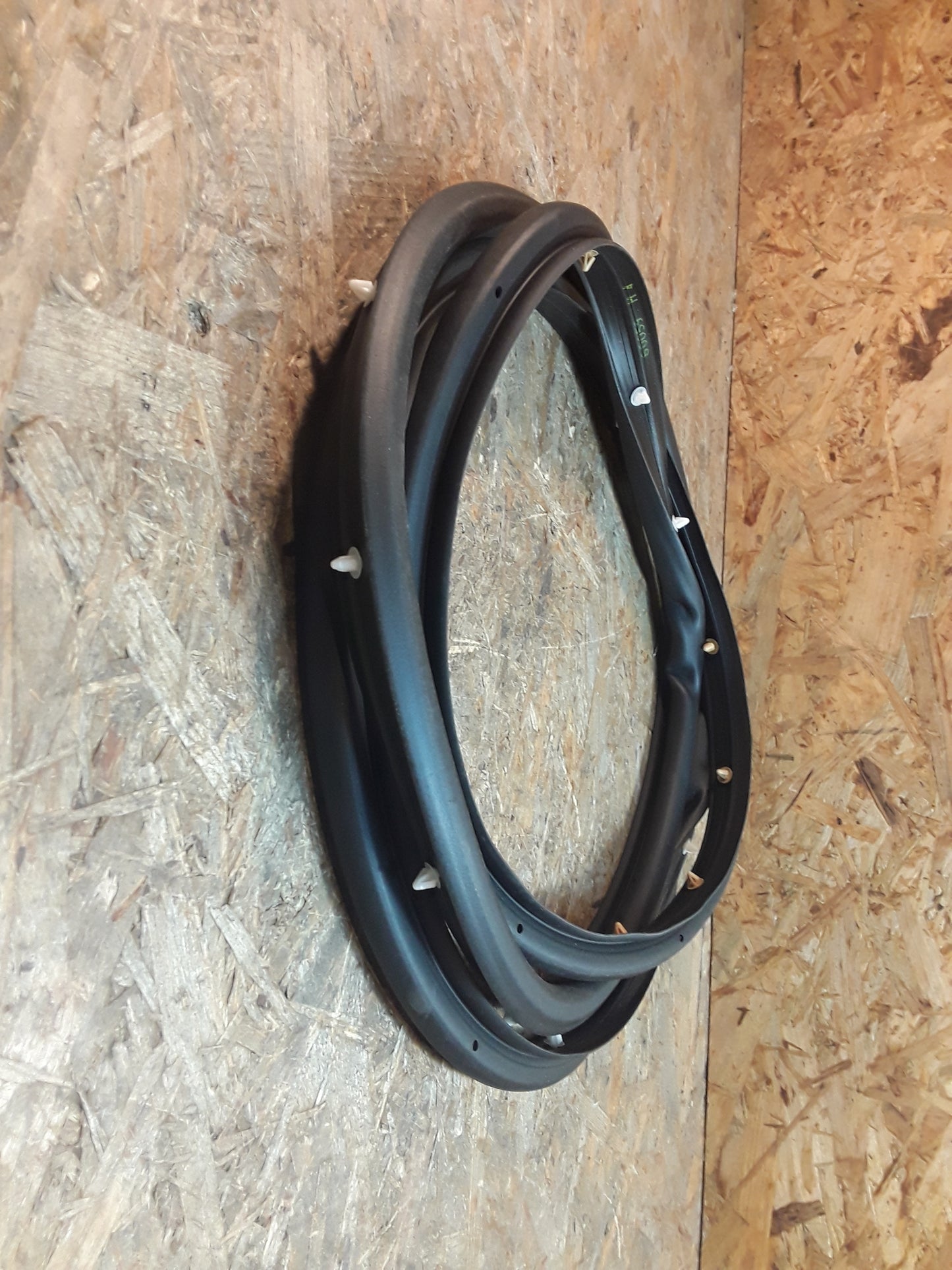 Astra F SportsTourer Gummidichtung Tür hinten links original GM Opel NEU