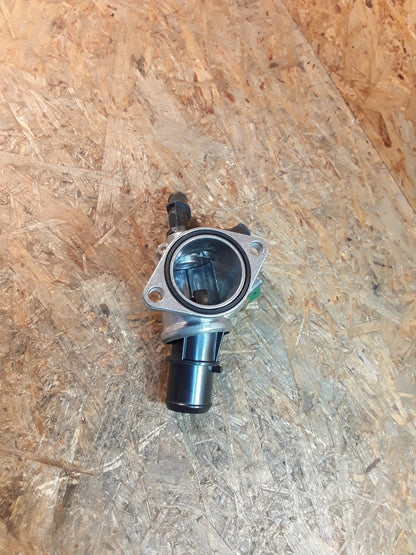 Astra H Zafira B Vectra C 1,9l CDTi Motor Thermostatgehäuse original GM Opel NEU