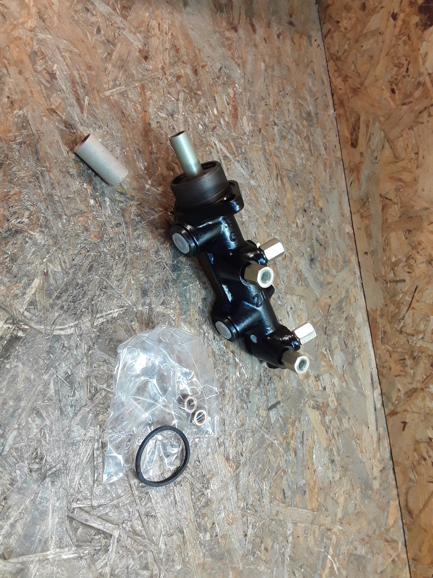 Kadett D/E Corsa C Meriva A Hauptbremszylinder original GM Opel NEU
