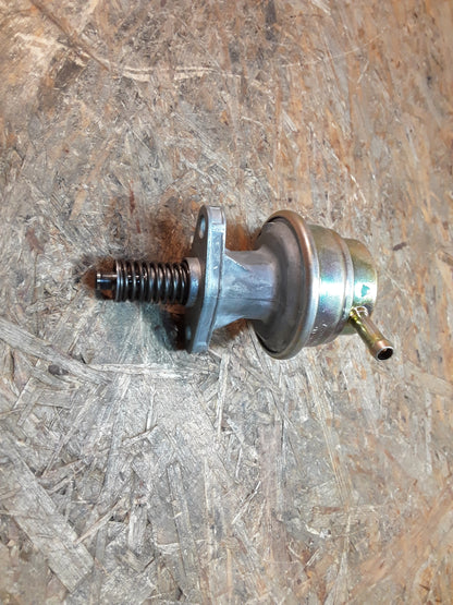Kadett D/E Rekord E Omega A Ascona C Kraftstoffpumpe (Pierburg) original GM Opel NEU