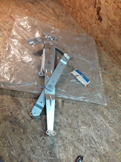 Kadett D Fensterheber links vorne original GM Opel NEU