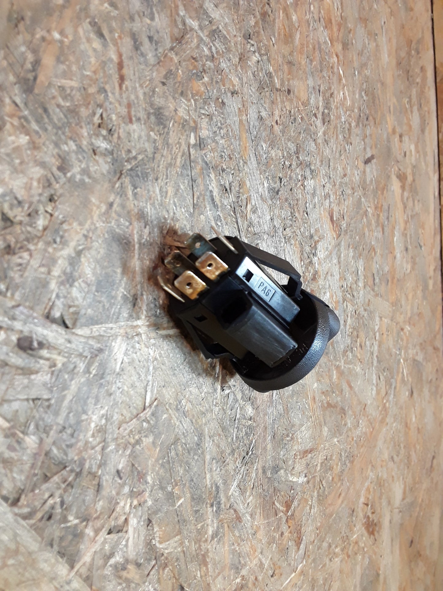 Astra F Corsa B Schalter Heckscheibenheizung original GM Opel NEU