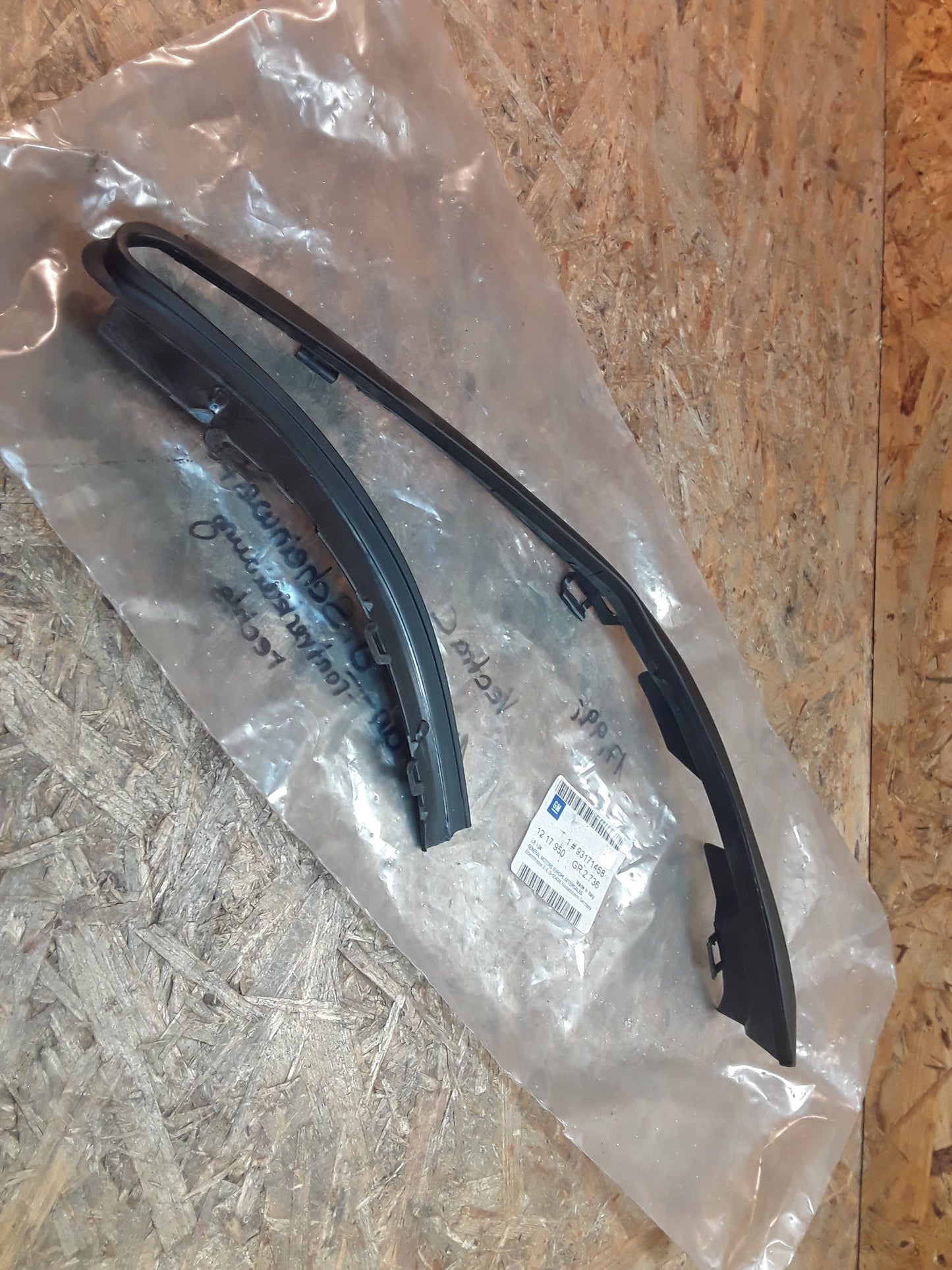 Vectra C Abdichtung Scheinwerfer an Frontverkleidung rechts original GM Opel NEU