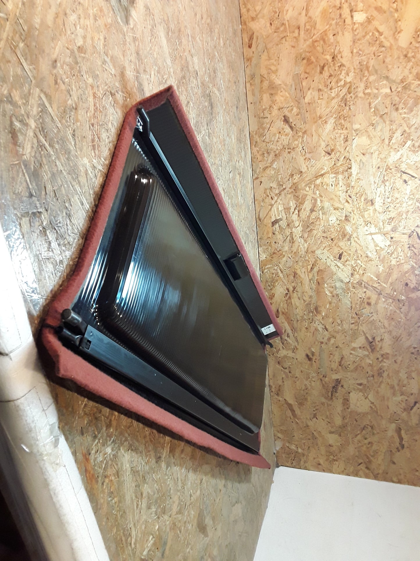 Corsa A Abdeckung Laderaum rot original GM Opel NEU