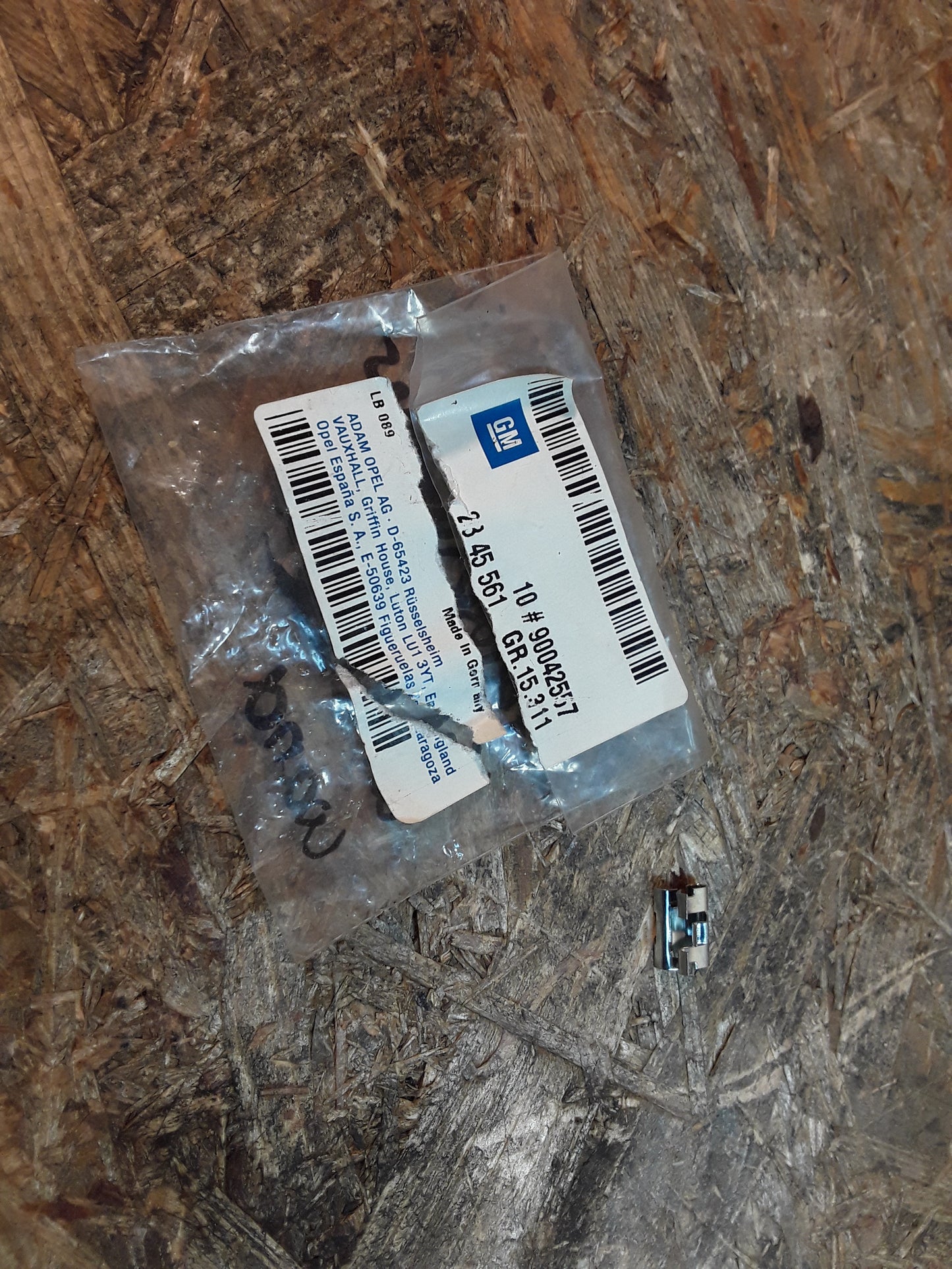 Vectra A Federklammer Verkleidung an Rückwand original GM Opel NEU
