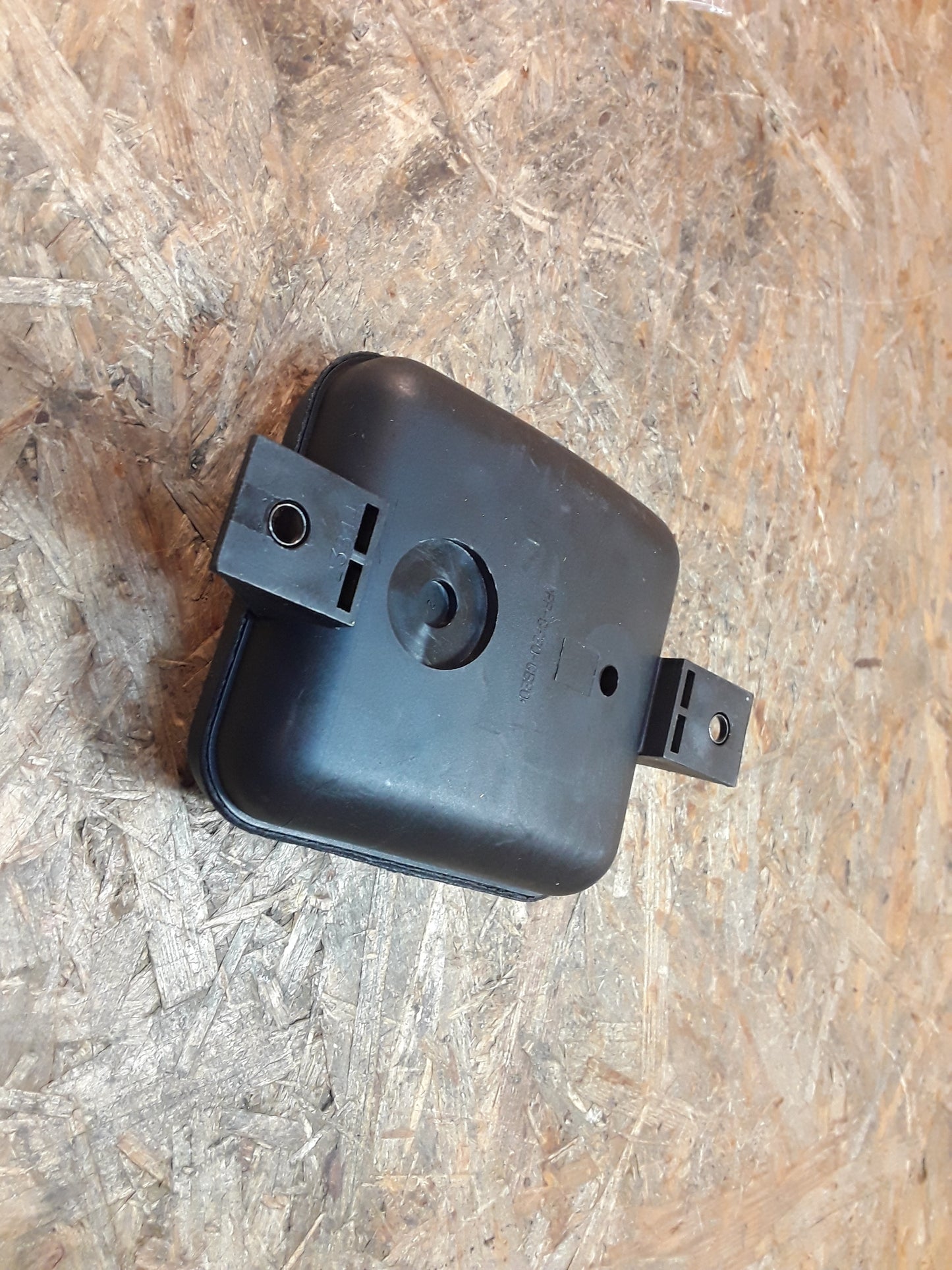 Astra H/J Corsa D Meriva B 1,3CDTi Unterdruckdose Behälter original GM Opel NEU