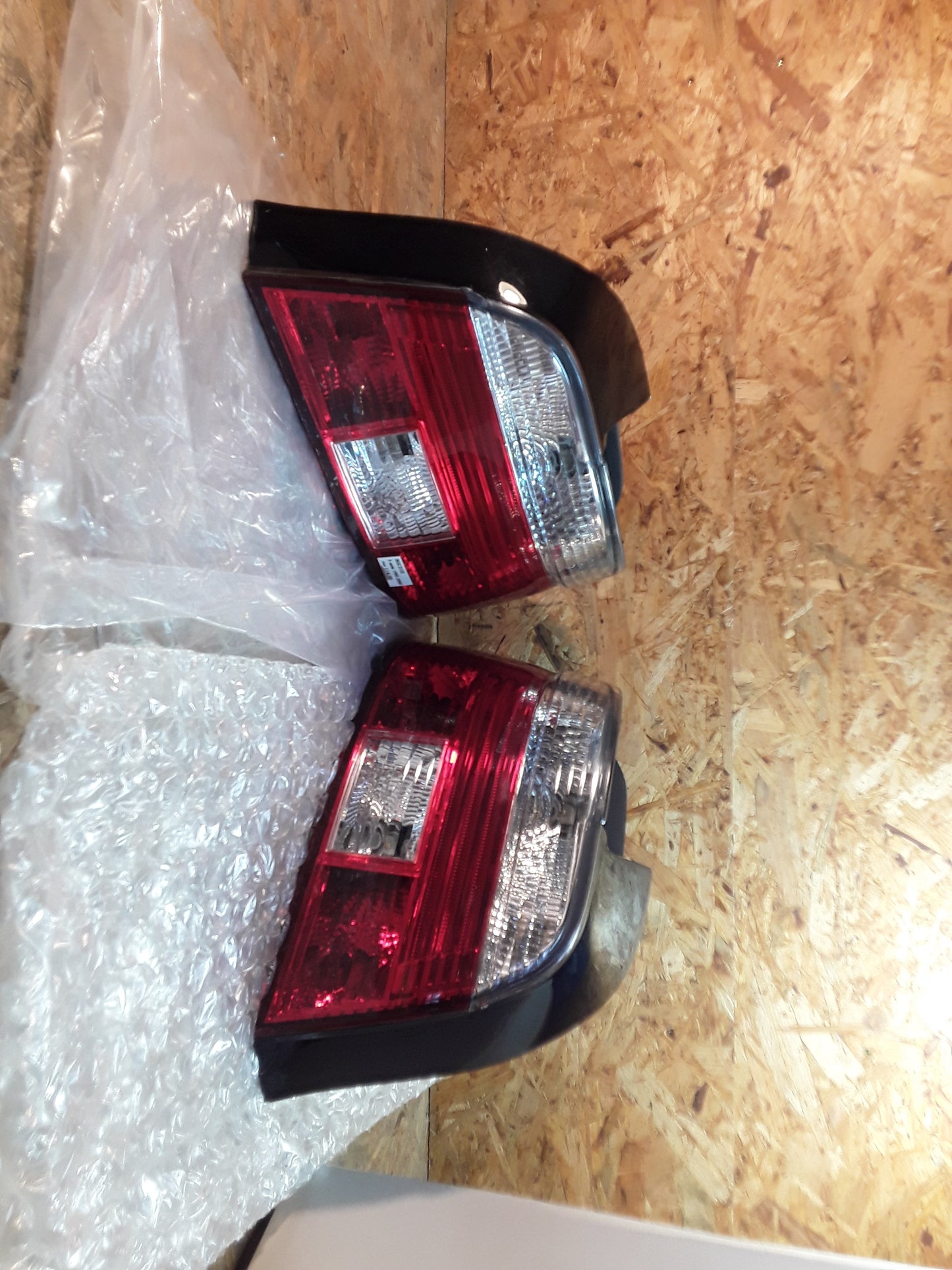 BMW E36 Heckleuchtenset original BGC NEU