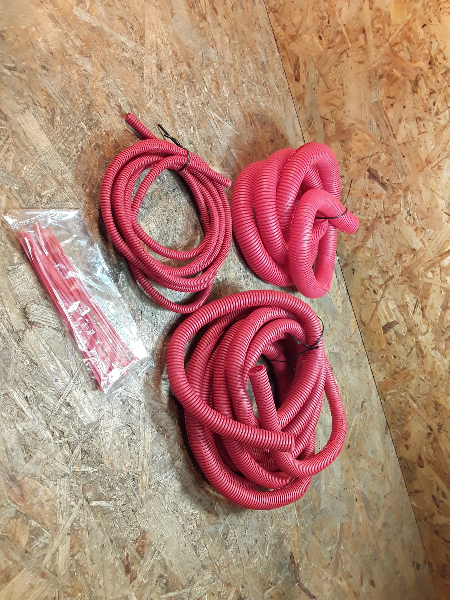 Universal Schäuche rot an Motorraum original SplitWire NEU