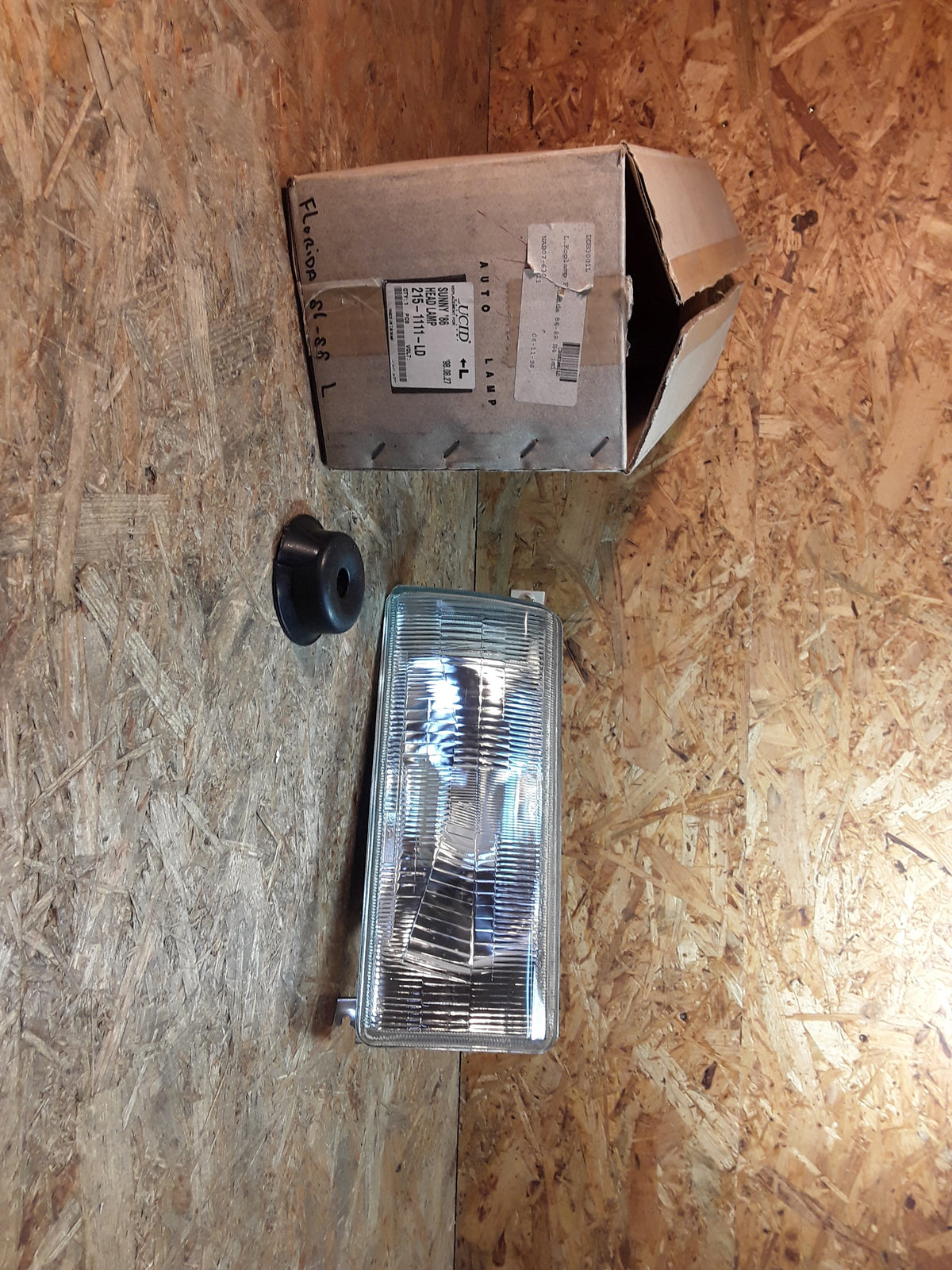 Nissan Sunny N13 Bj 86 Scheinwerfer links original LUCID NEU