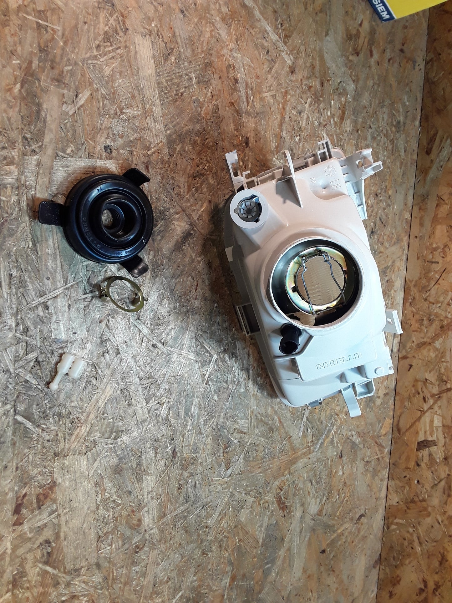 Astra F Scheinwerfer links original Magneti Marelli NEU