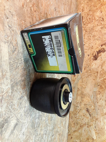 Isuzu Trooper Lenkradnabe original SELM NEU