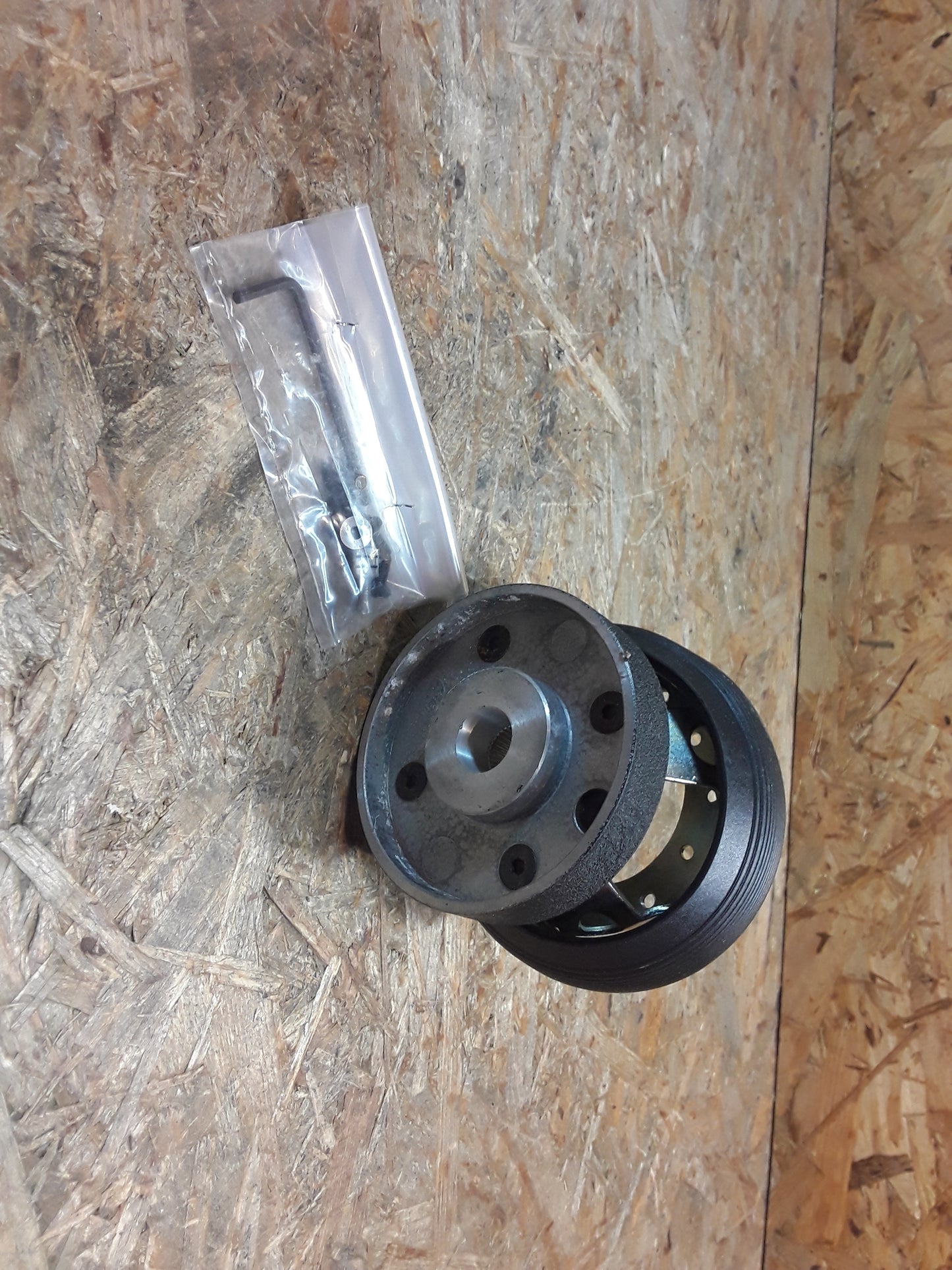 Range Rover bis Bj 87... Lenkradnabe original PoliRacing NEU