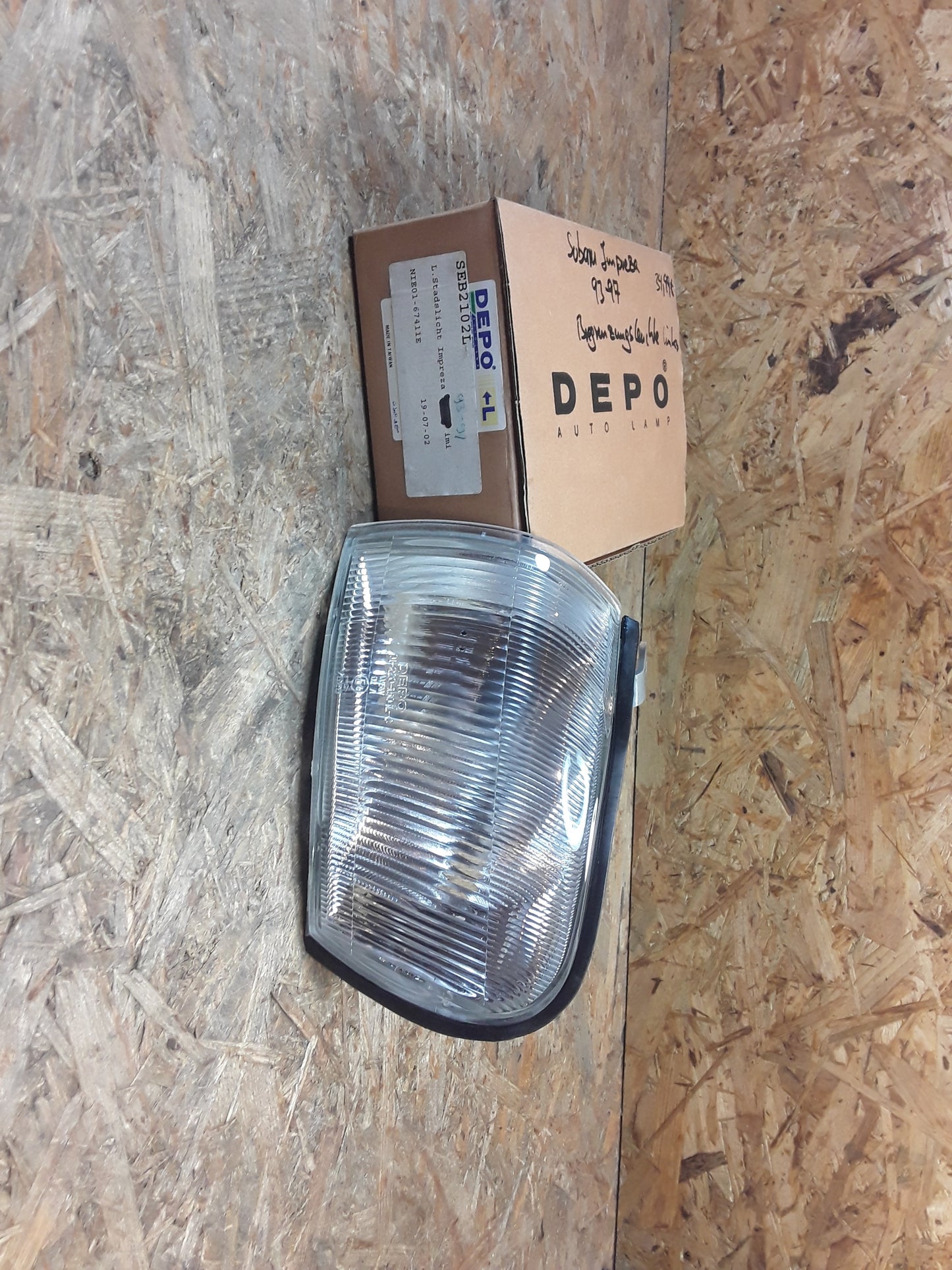 Subaru Impreza Bj 93-97 Begrenzungsleuchte links original Depo NEU