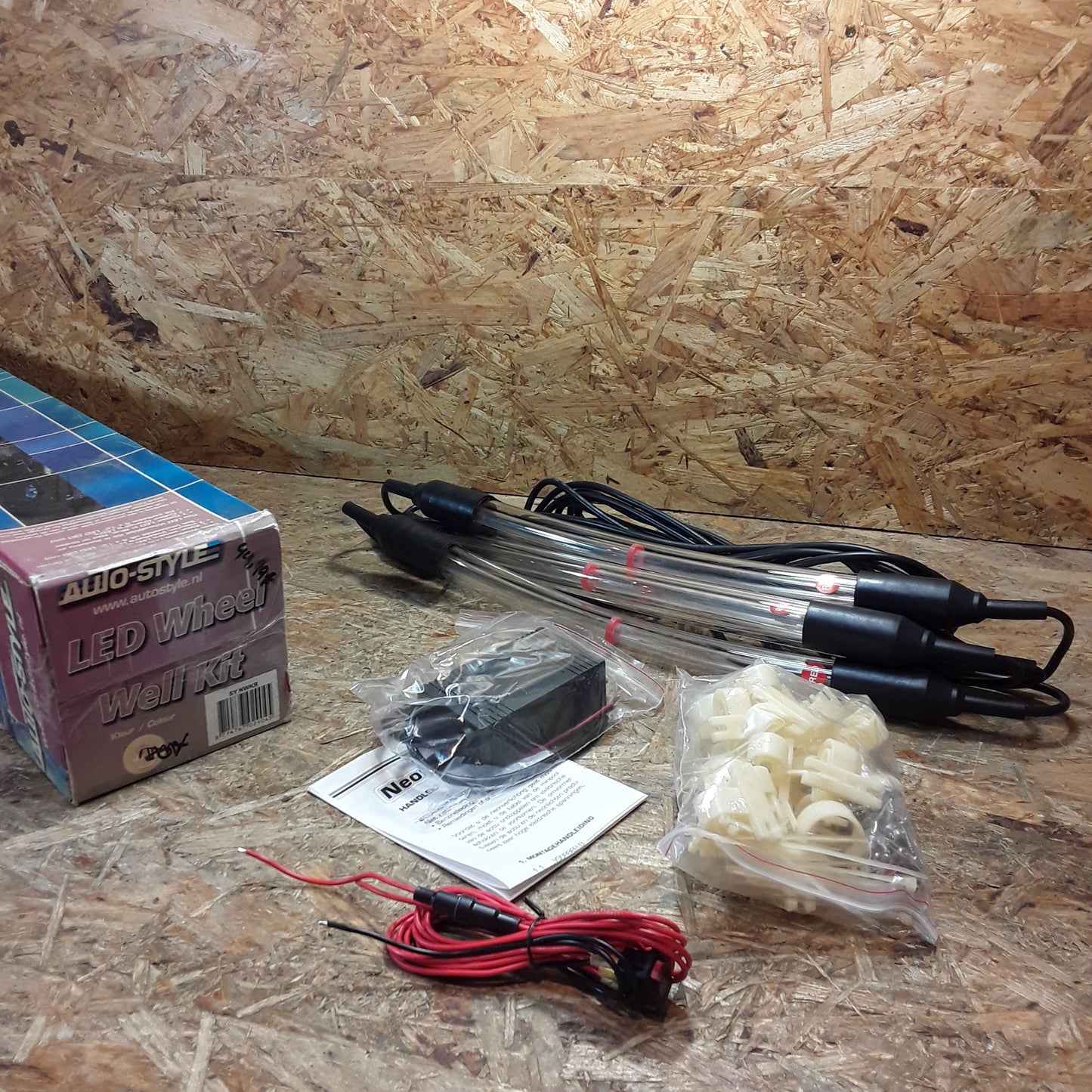 Diverse Fahrzeuge LED Beleuchtungssatz Rot original AutoStyle NEU