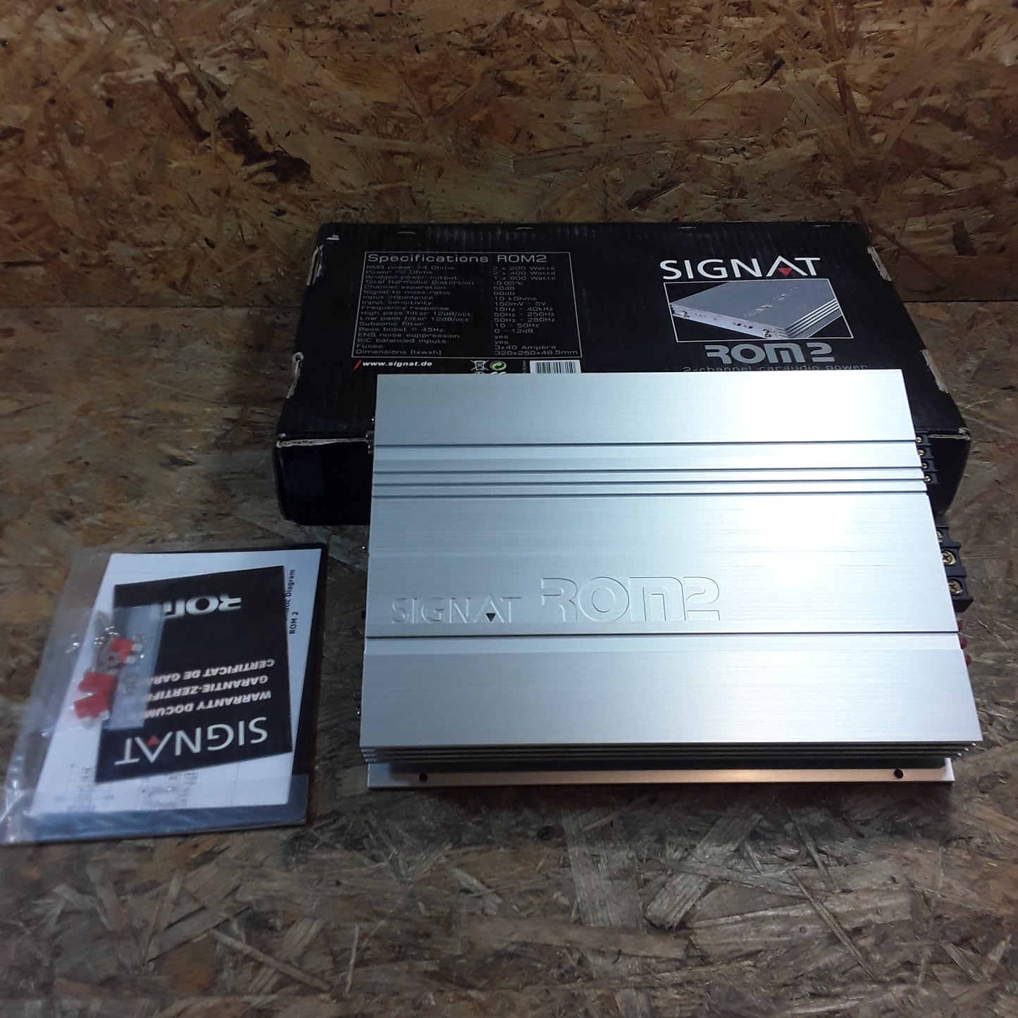 Diverse Fahrzeuge Endstufe Verstärker 2x200w RMS original SIGNAT NEU (Aus Altbestand)