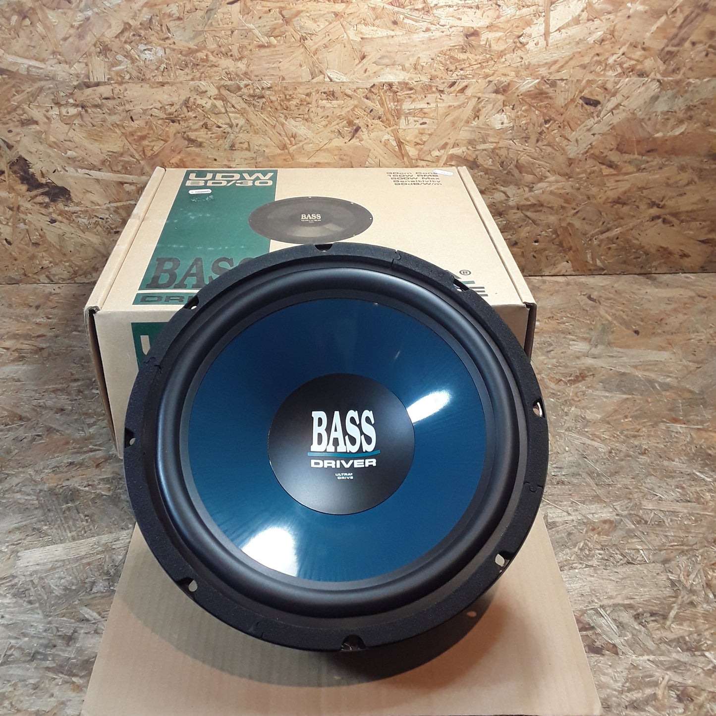 Diverse Fahrzeuge Subwoofer 500w Max. original BassDriver UltraDrive NEU (Aus Altbestand)