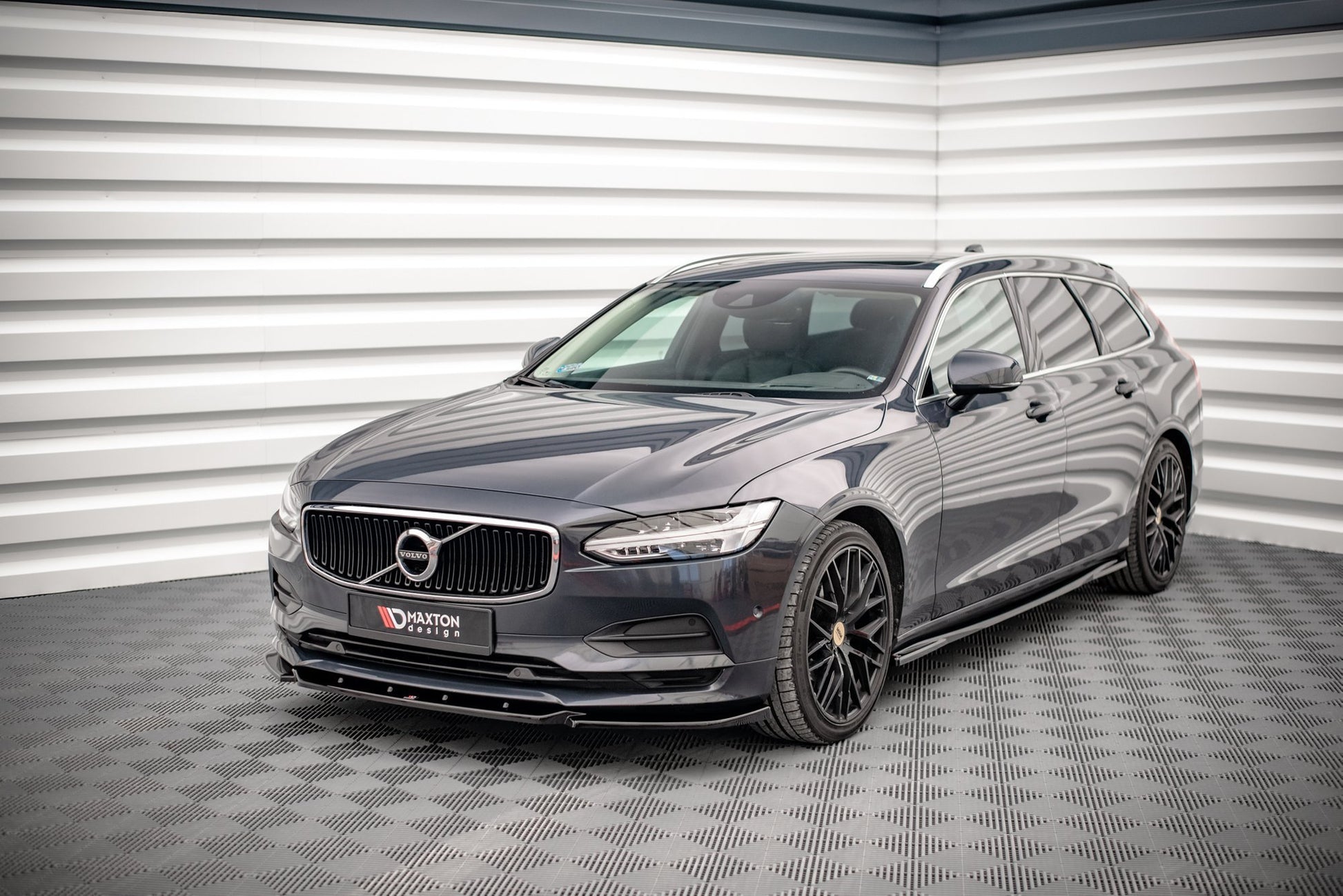 Front Ansatz V.1 für Volvo V90 Mk2 schwarz Hochglanz