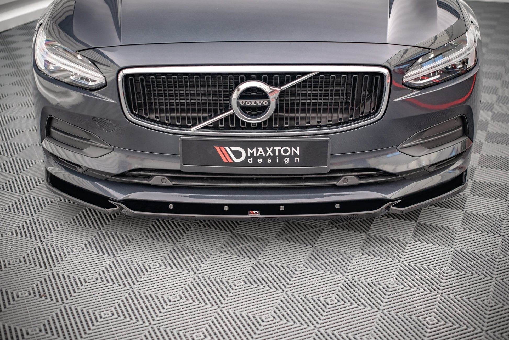 Front Ansatz V.1 für Volvo V90 Mk2 schwarz Hochglanz
