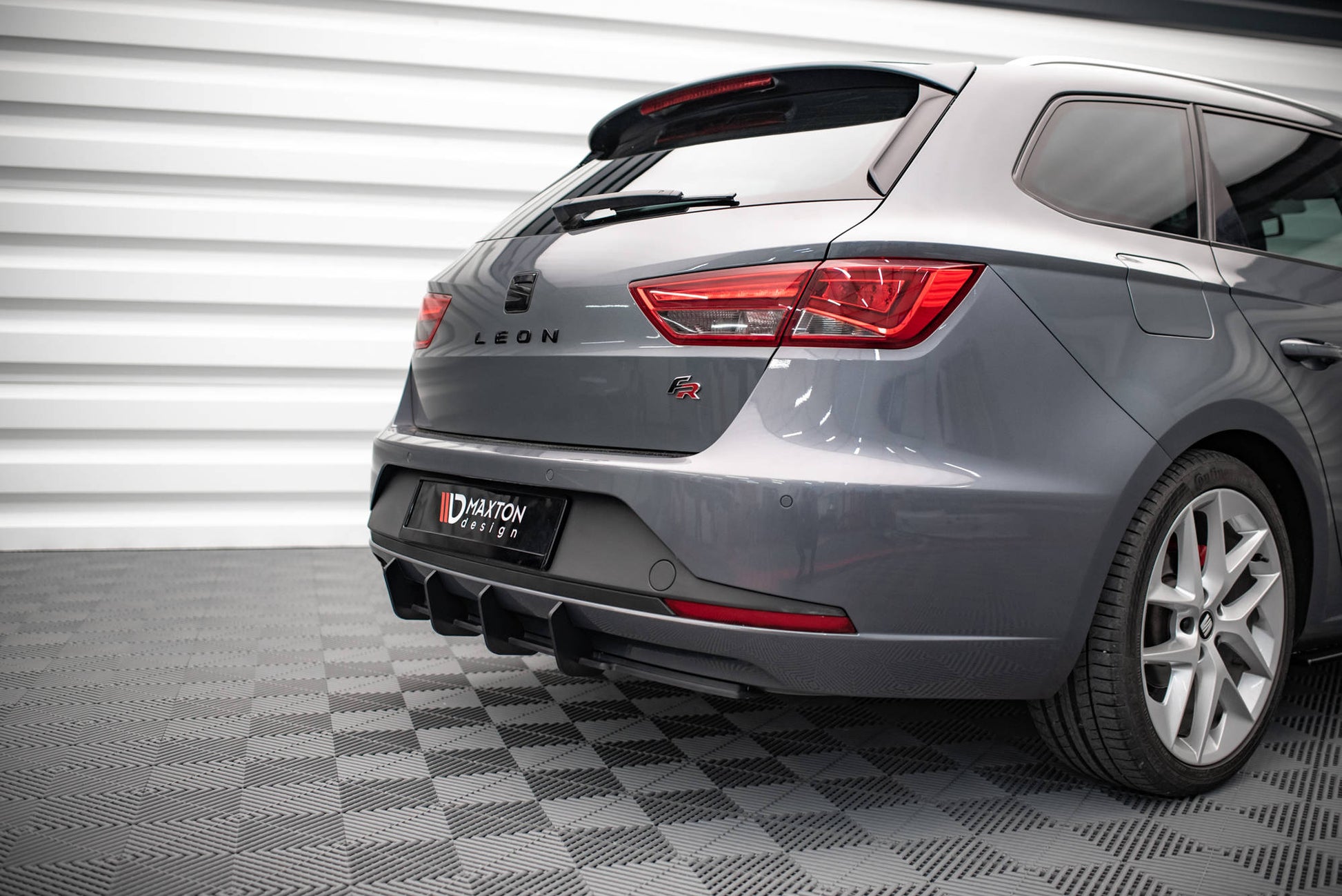 Street Pro Heckschürze für Seat Leon FR Sportstourer Mk3