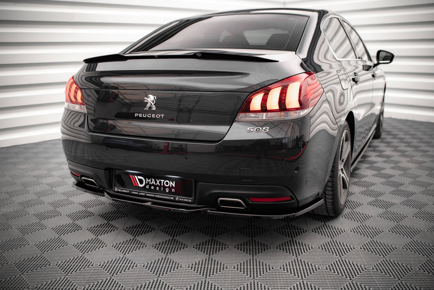 Mittlerer Diffusor Heck Ansatz für Peugeot 508 GT Mk1 Facelift schwarz Hochglanz