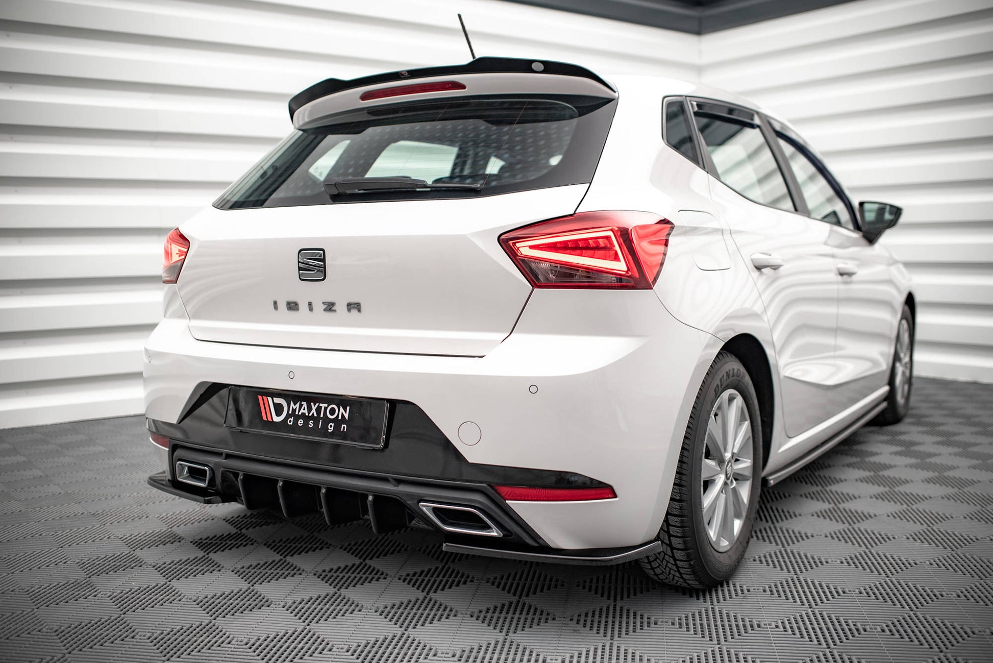 Spoiler CAP für Seat Ibiza FR/ Standard Mk5 schwarz matt