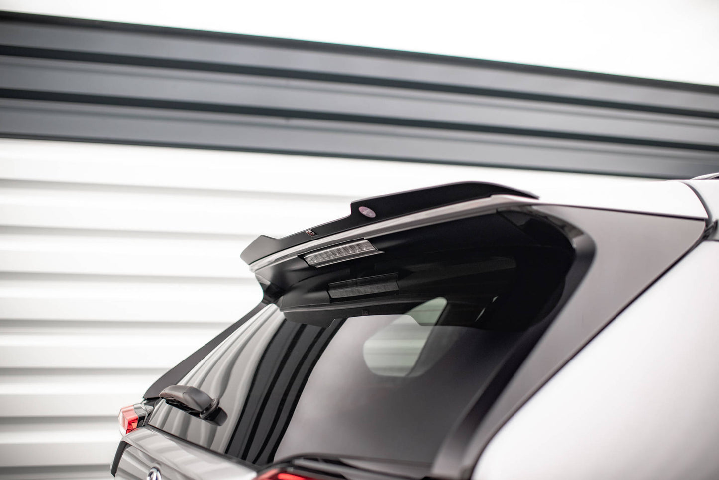 Spoiler CAP für Toyota RAV4 Mk5 schwarz Hochglanz