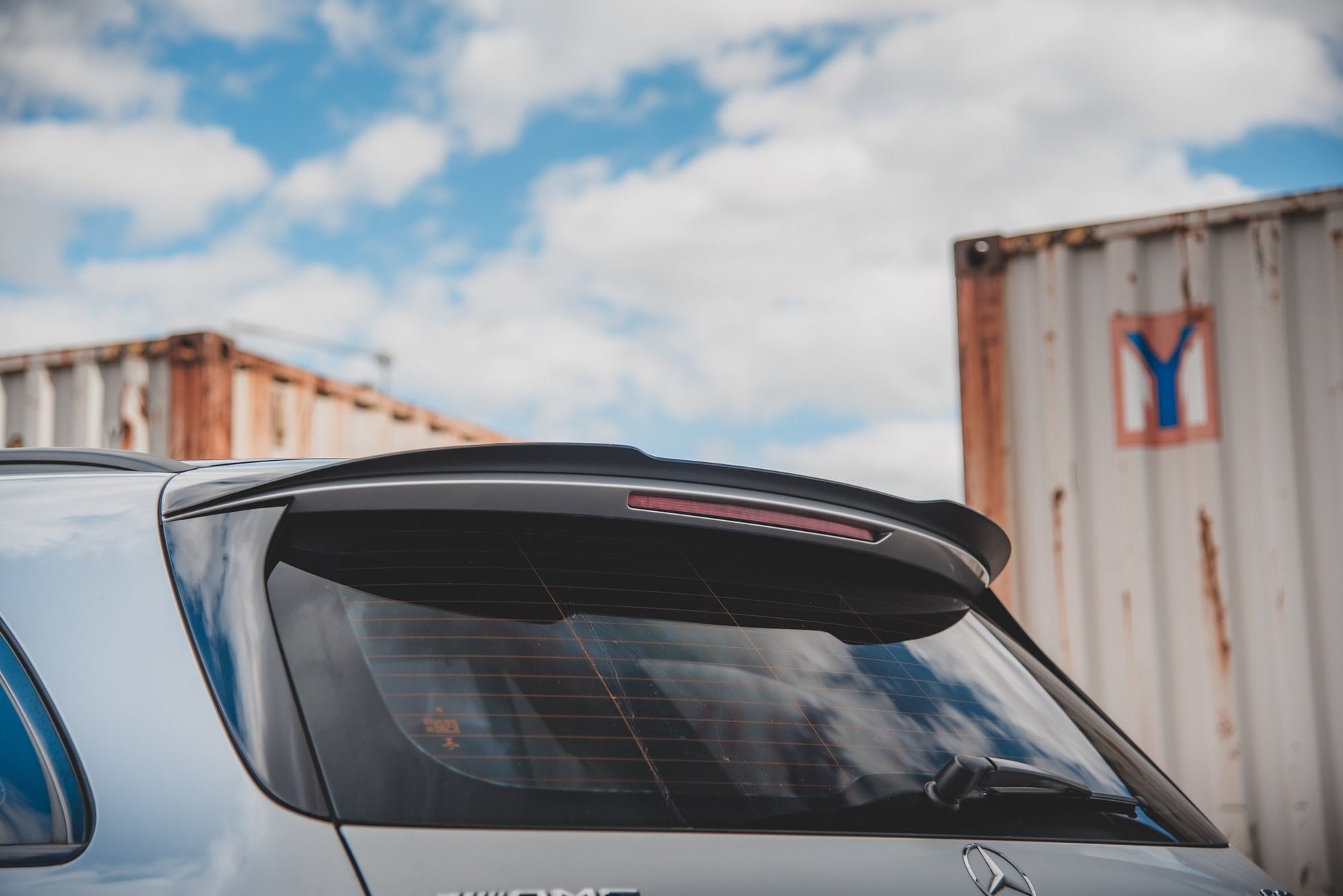 Spoiler CAP für Mercedes-Benz E63 AMG Kombi S213 schwarz Hochglanz
