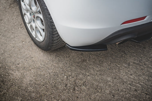 Heck Ansatz Flaps Diffusor V.1 für Alfa Romeo Giulietta  schwarz Hochglanz