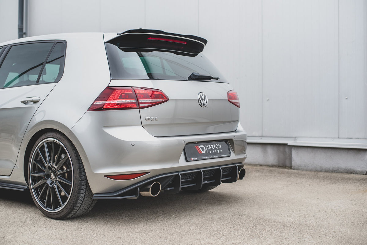 Robuste Racing Heckschürze V.1 für VW Golf 7 GTI