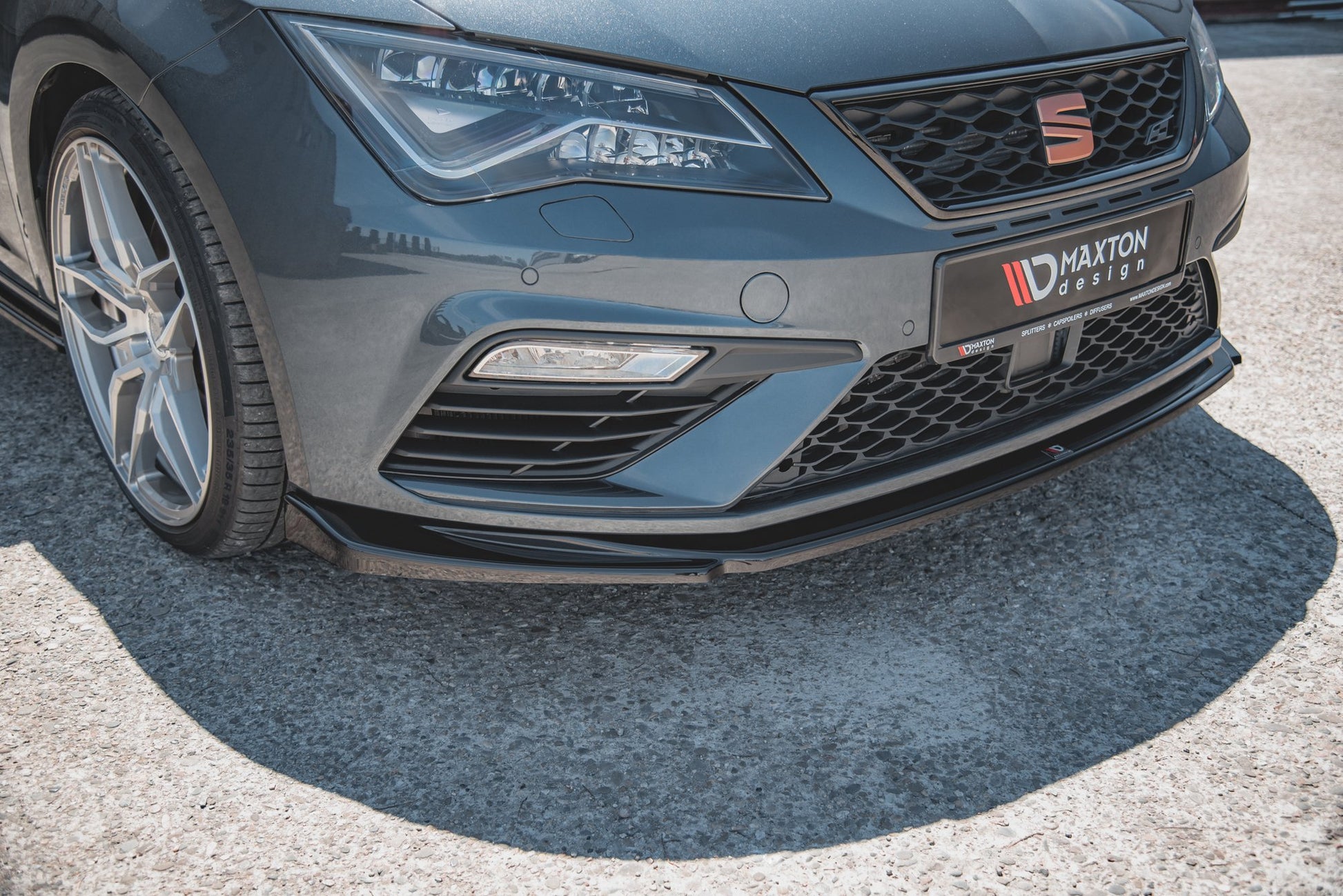Front Ansatz V.5 für Seat Leon Cupra / FR Mk3 FL schwarz Hochglanz