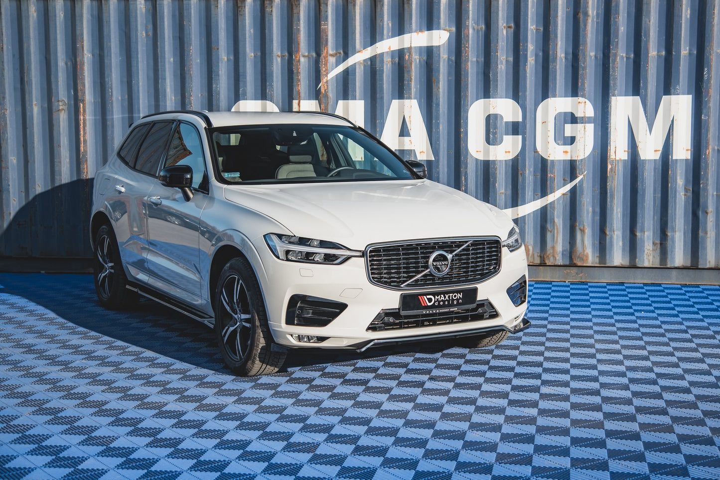 Front Ansatz V.1 für Volvo XC60 Mk2 R-Design Carbon Look