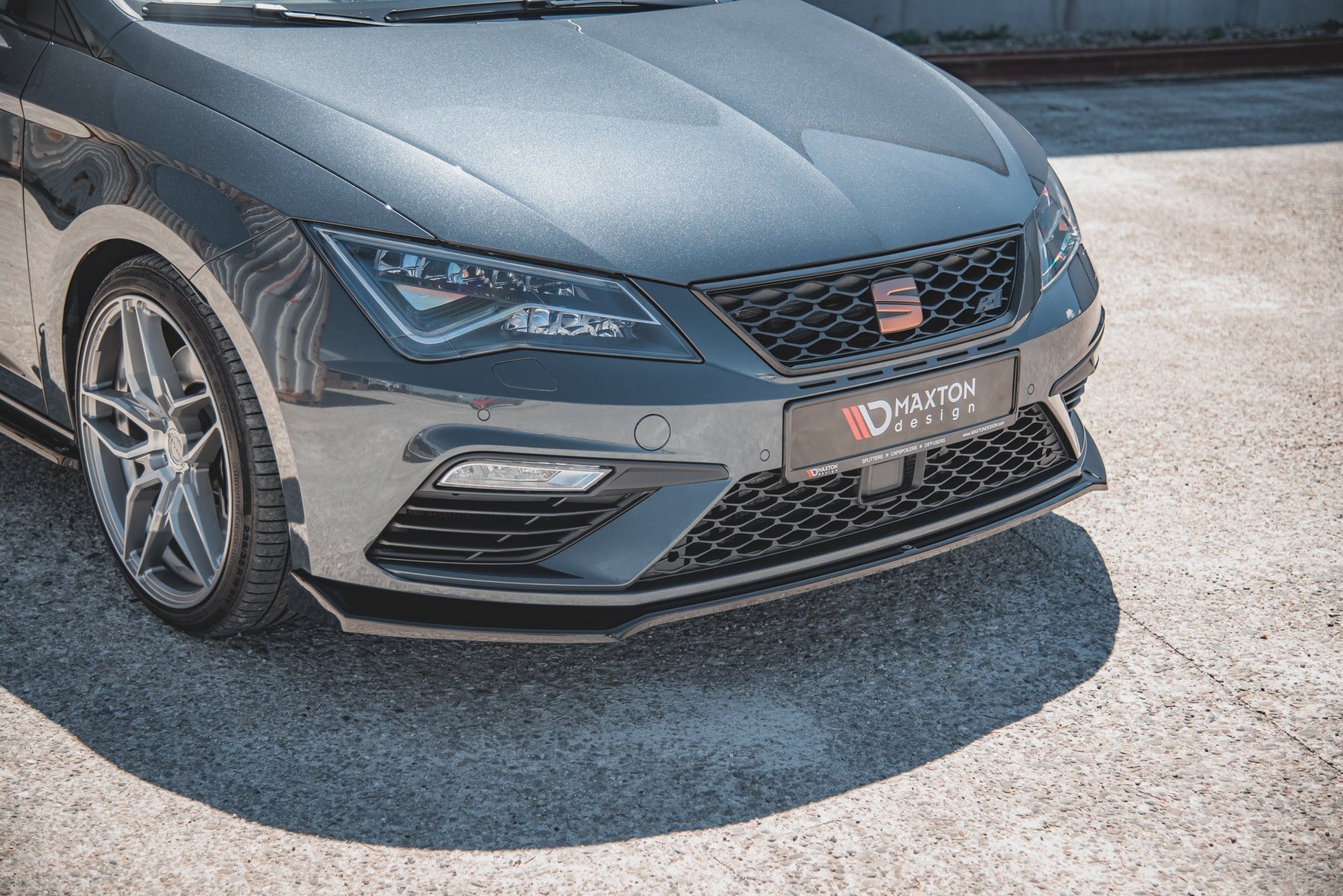 Front Ansatz V.7 für Seat Leon Cupra / FR Mk3 FL schwarz matt